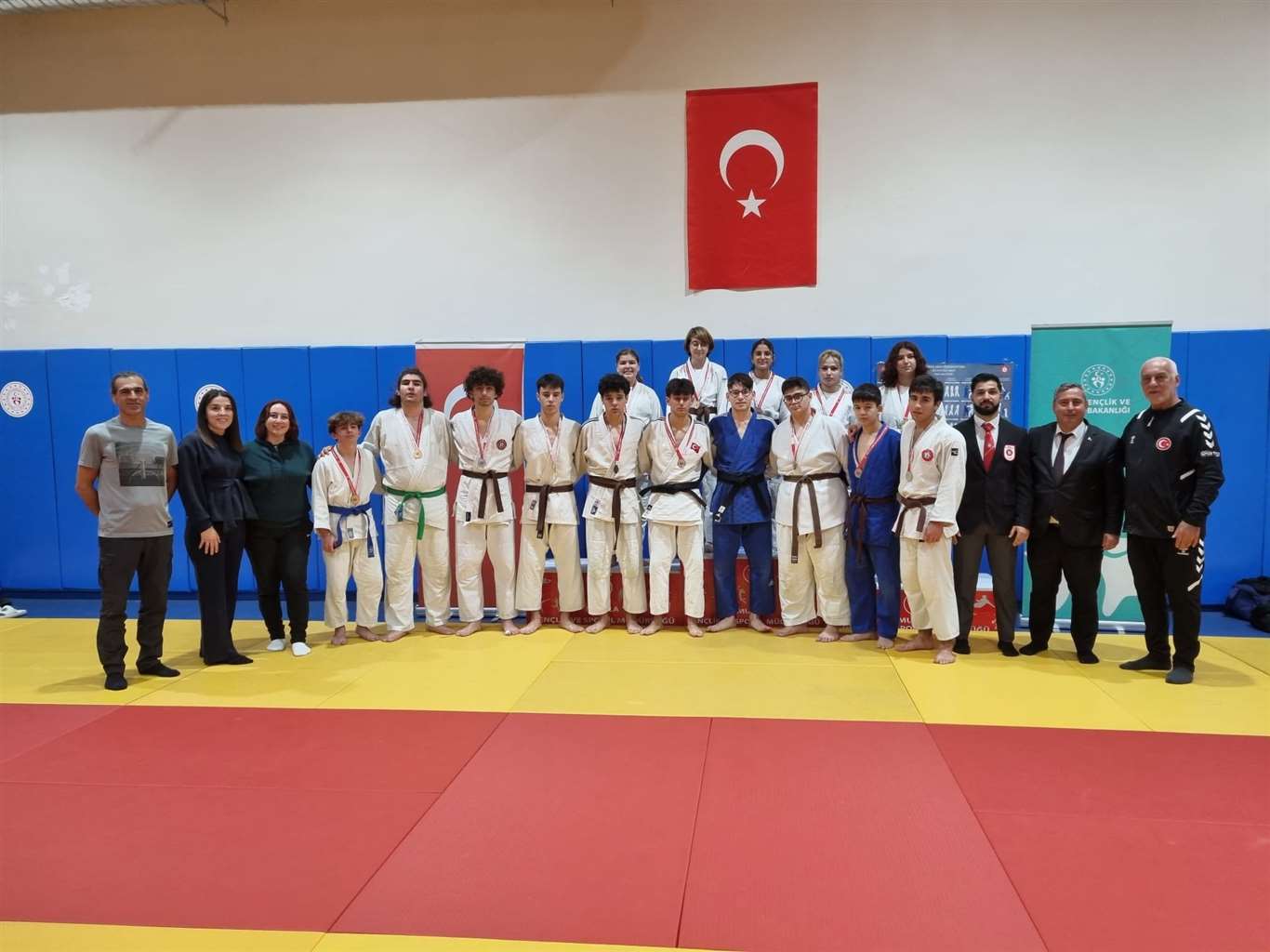       Muğla'da Gençler Judo İl Birinciliği heyecanı haberi