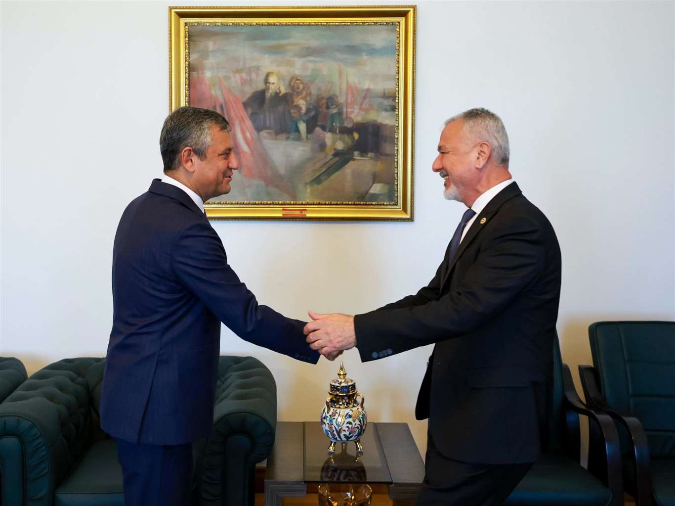  CHP Muğla heyeti Genel Başkan Özel'i ziyaret etti haberi