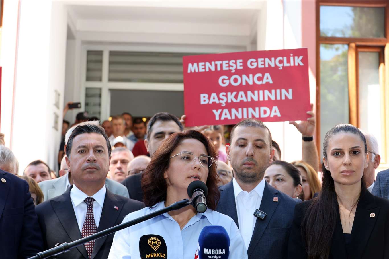 Gonca Köksal Aras: 