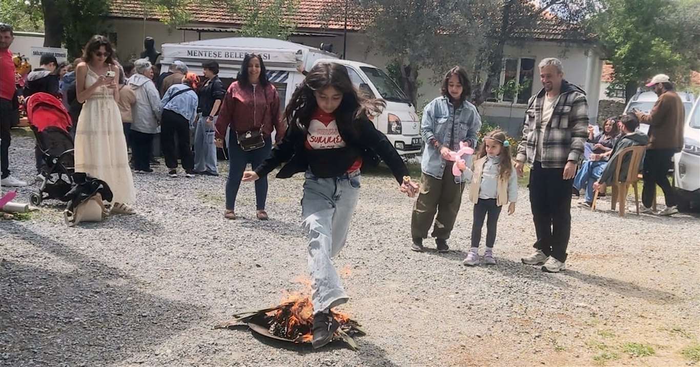  Gülağzı'nda hıdırellez coşkusu beşinci kez yaşandı haberi