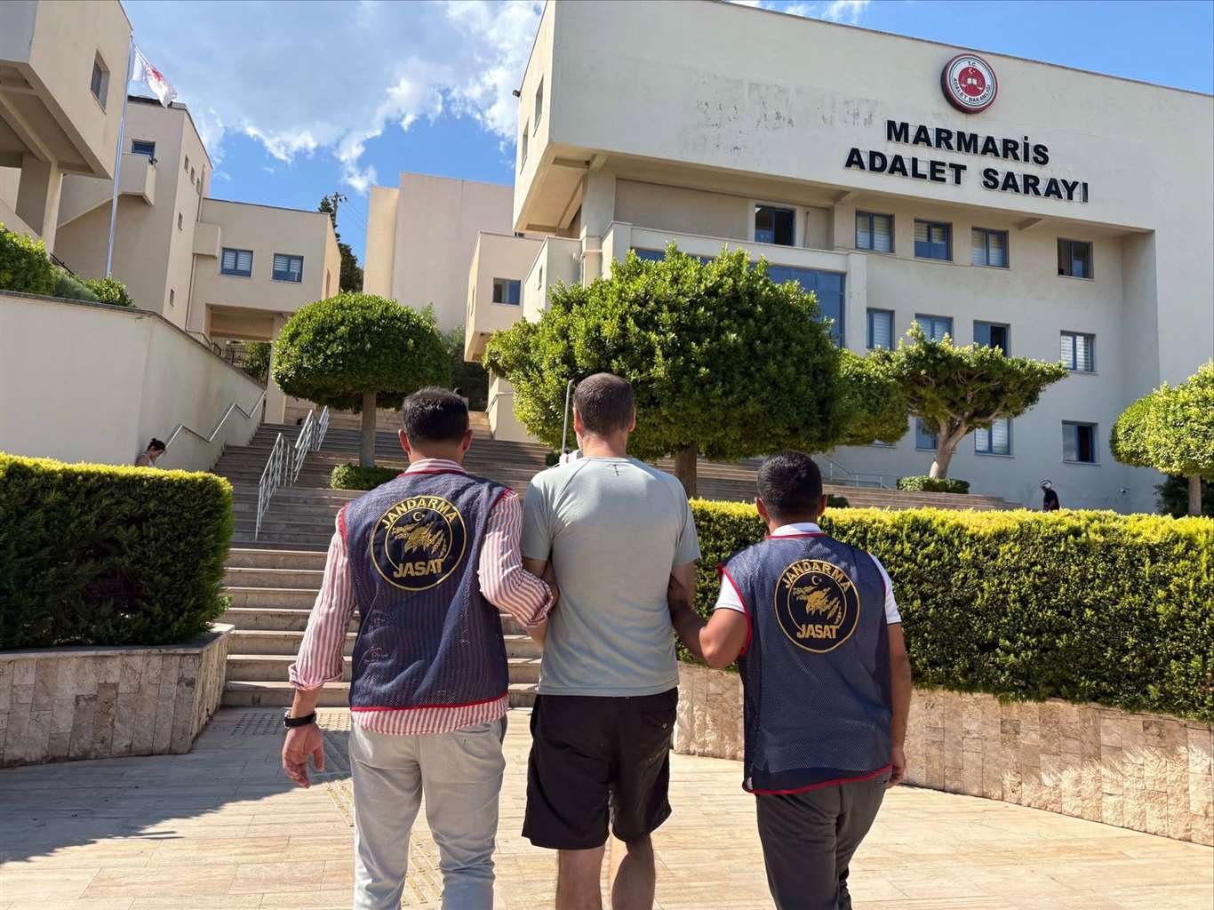       Muğla'da bir haftada aranan 97 kişi yakalandı haberi