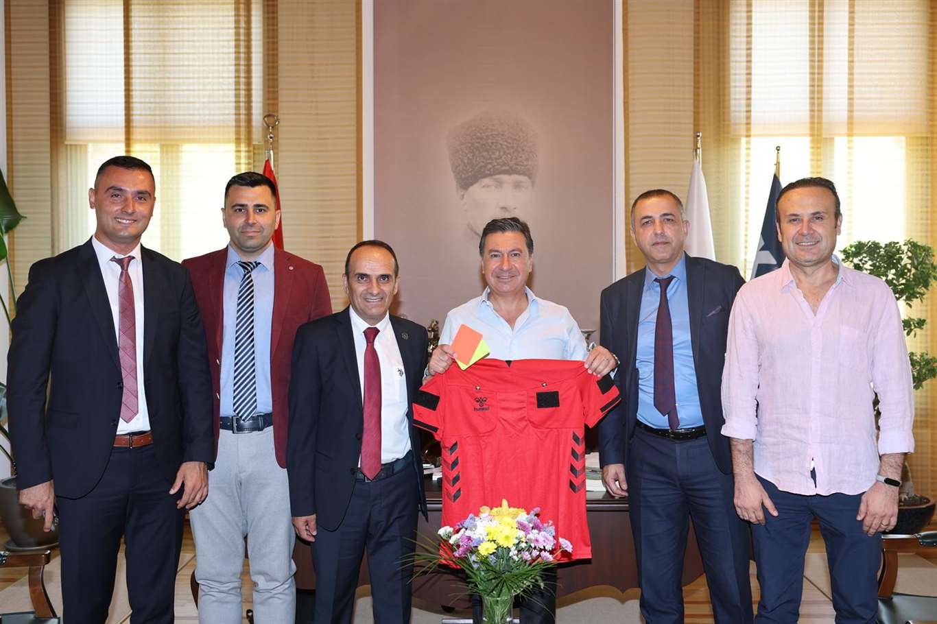 Hakemlerden Başkan Aras'a ziyaret haberi