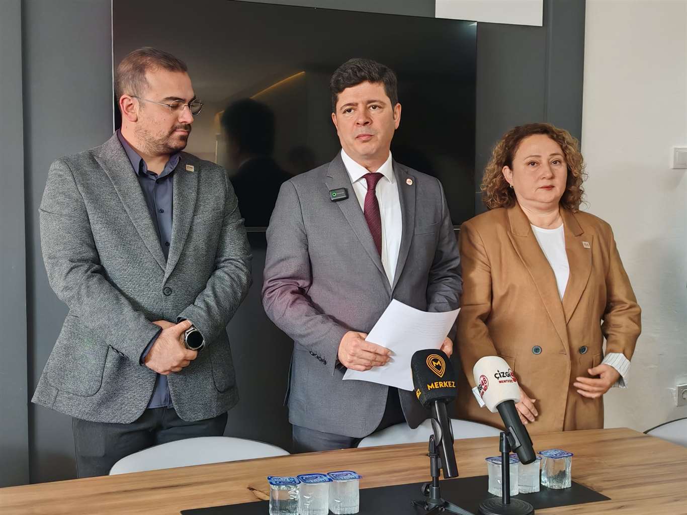 Halk TV'ye kayyım kararına Yeni Parti'den tepki: 