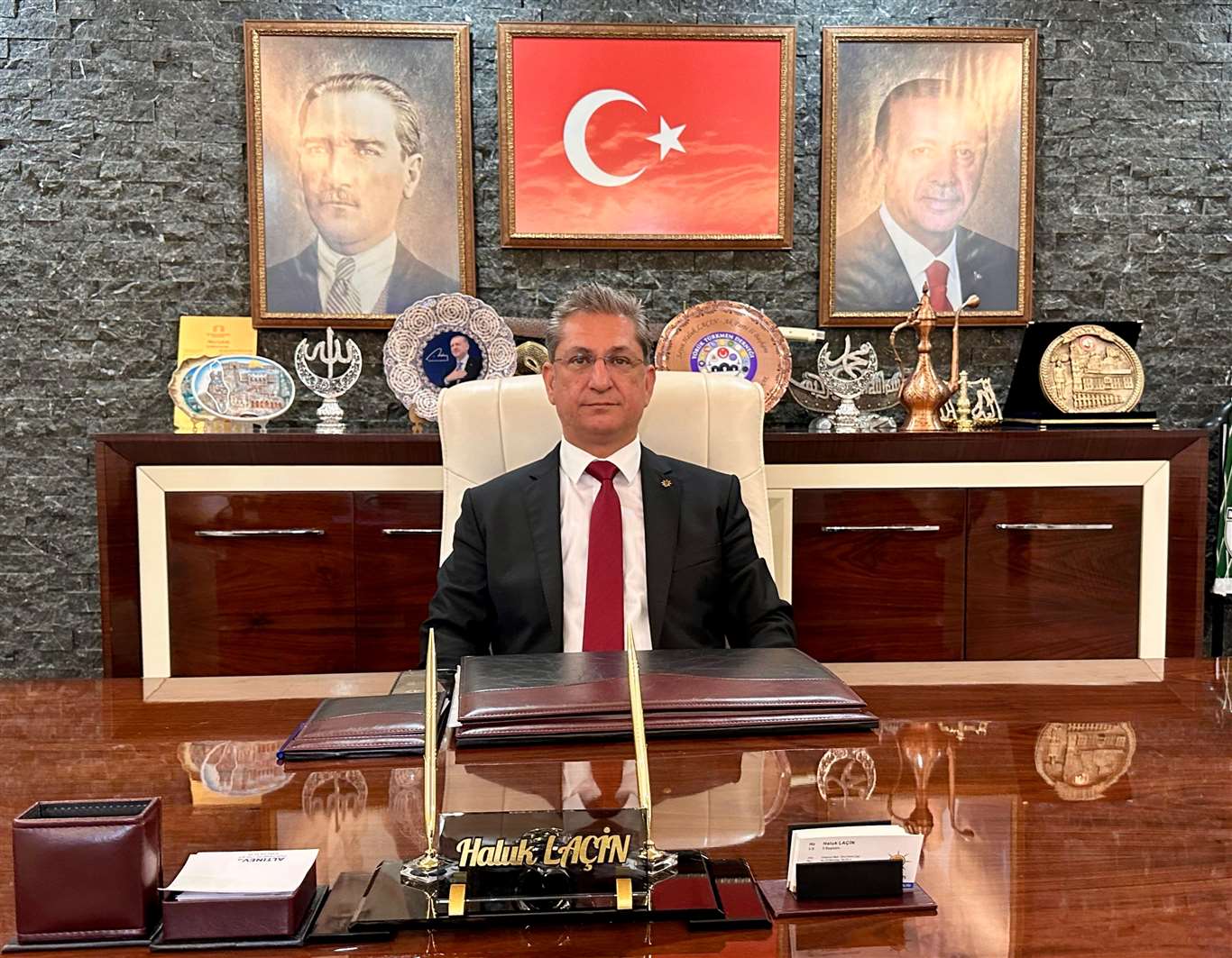   Ak Parti'den birlik ve kardeşlik mesajı: 