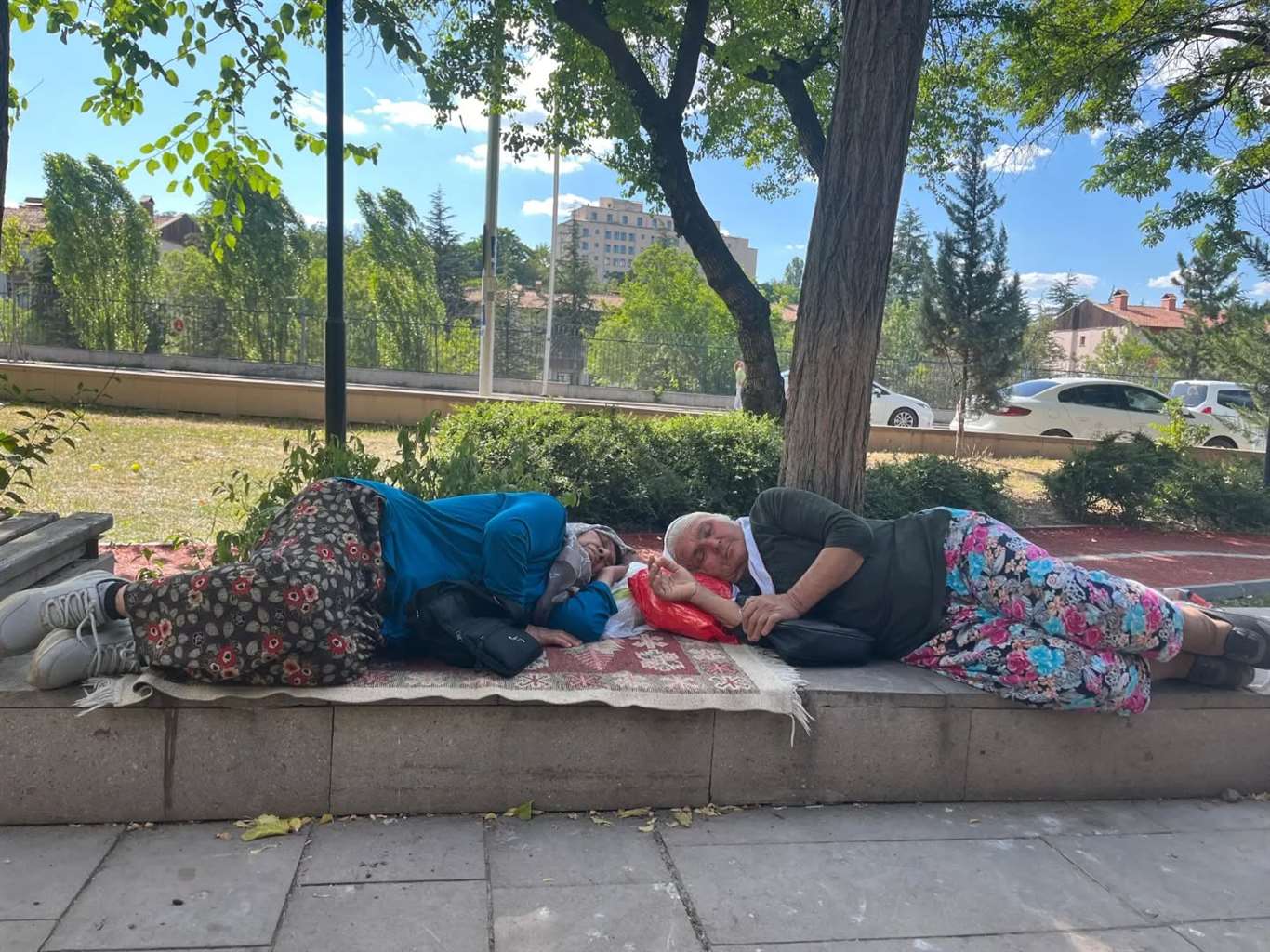  Uykusuz mücadele: Köylüler hem yorgun hem kararlı haberi