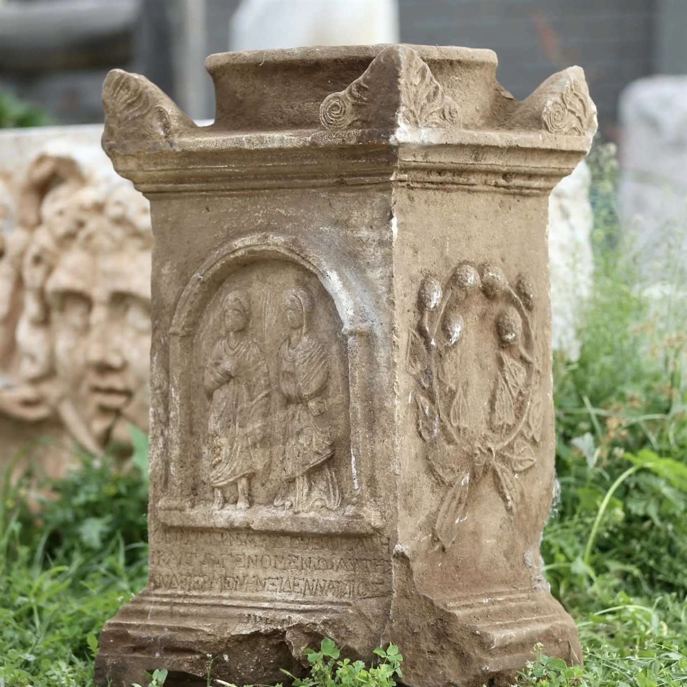 Muğla'da bulunan insan figürlü mezar steli korumaya alındı haberi