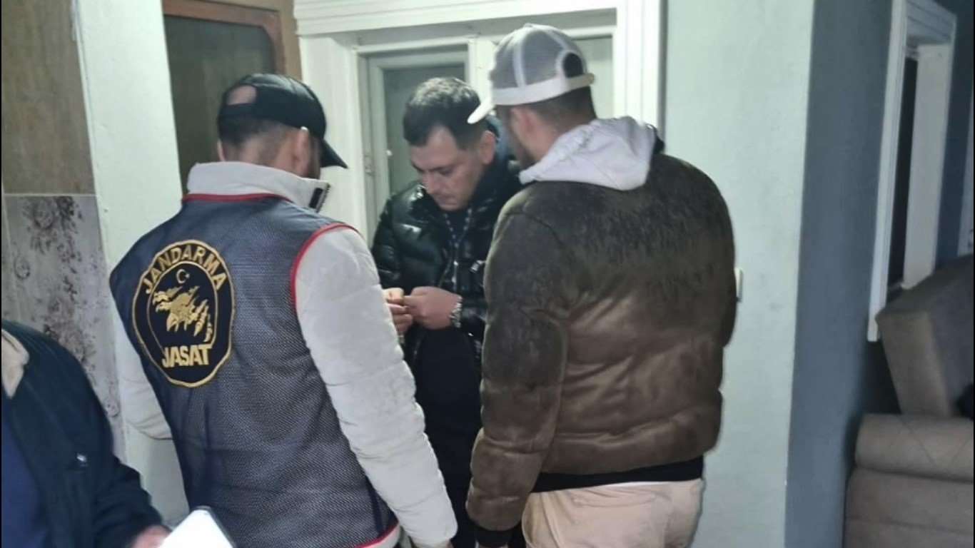 Muğla'da jandarma denetimleri: 44 şahıs yakalandı, 15'i tutuklandı haberi