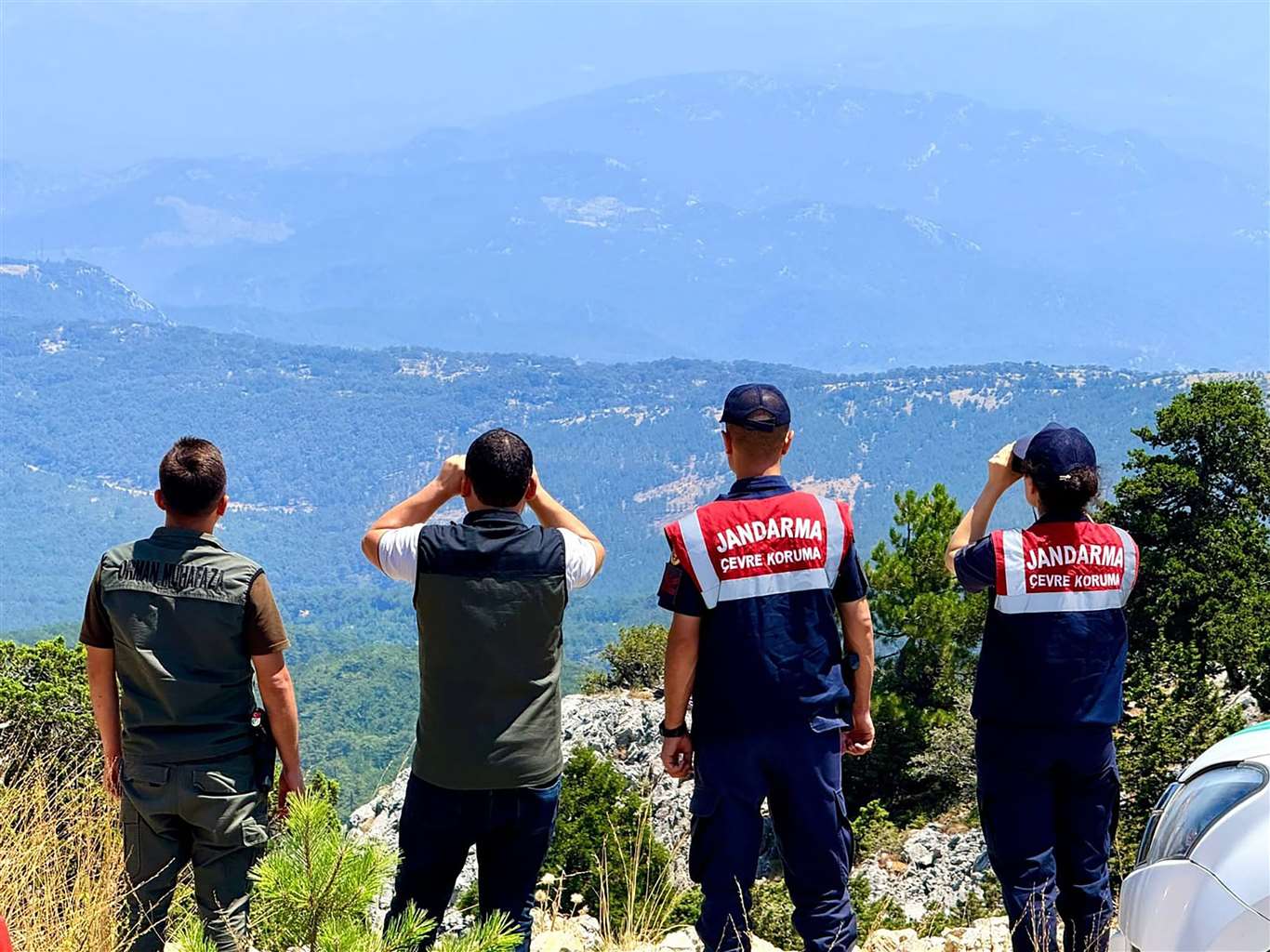 Jandarma ve orman ekiplerinin nöbeti sürüyor haberi