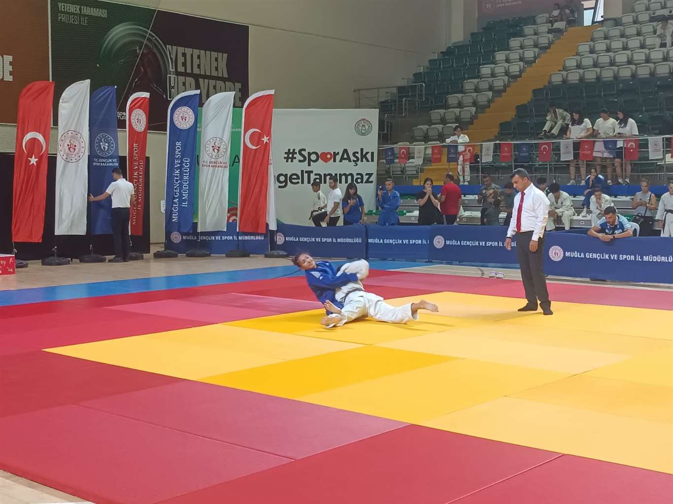 Anadolu Yıldızlar Ligi Judo Türkiye Şampiyonası Muğla'da başladı haberi