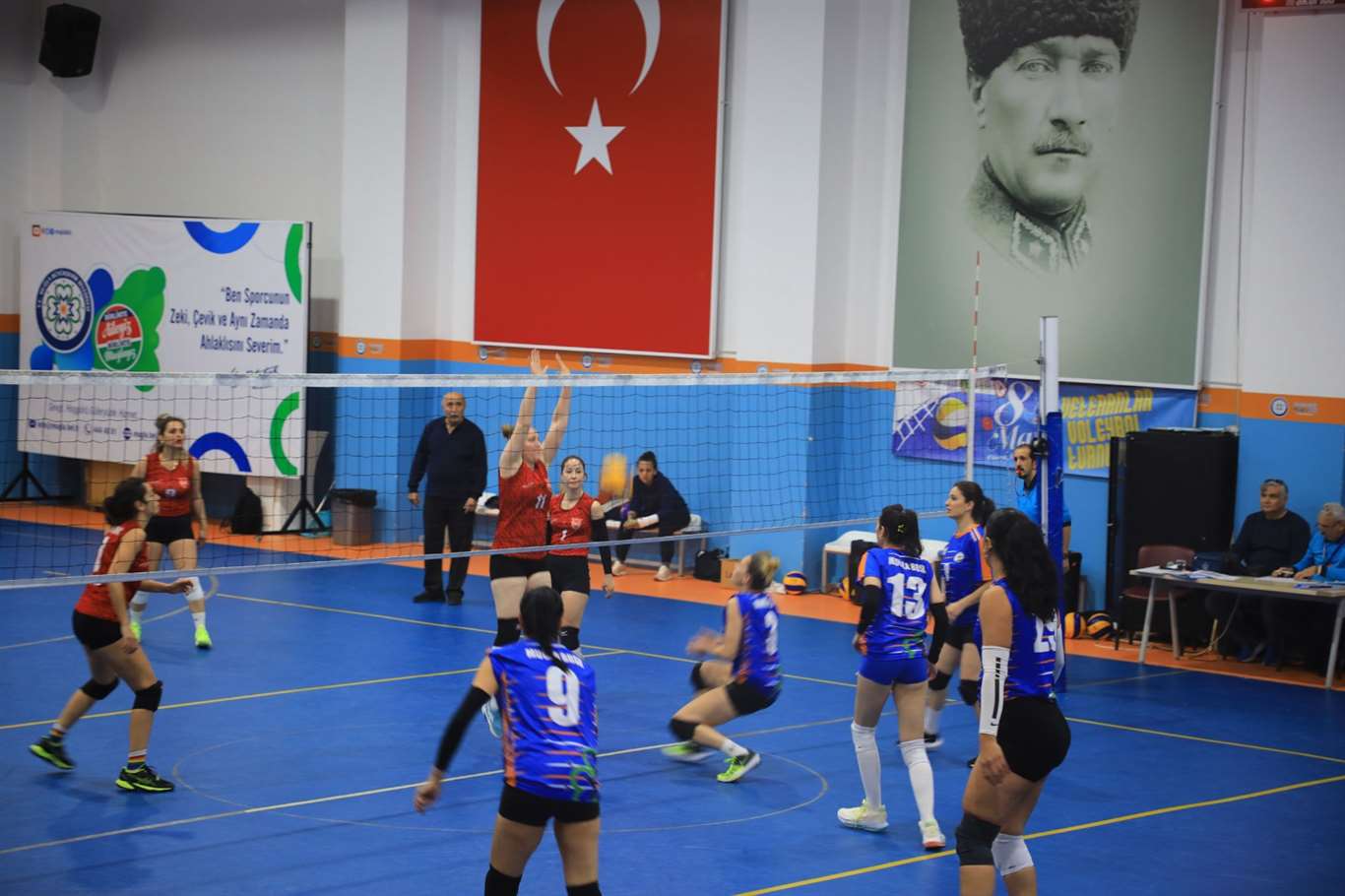 Muğla'da Kadınlar 8 Mart'ı sporla kutladı haberi