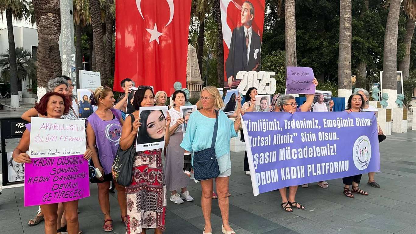 Kadınlar şokta: Eyleme hazırlık yaparken cinayet haberi aldılar haberi