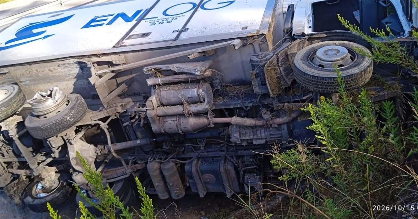 Fethiye-Muğla karayolunda sebze kamyonu devrildi haberi