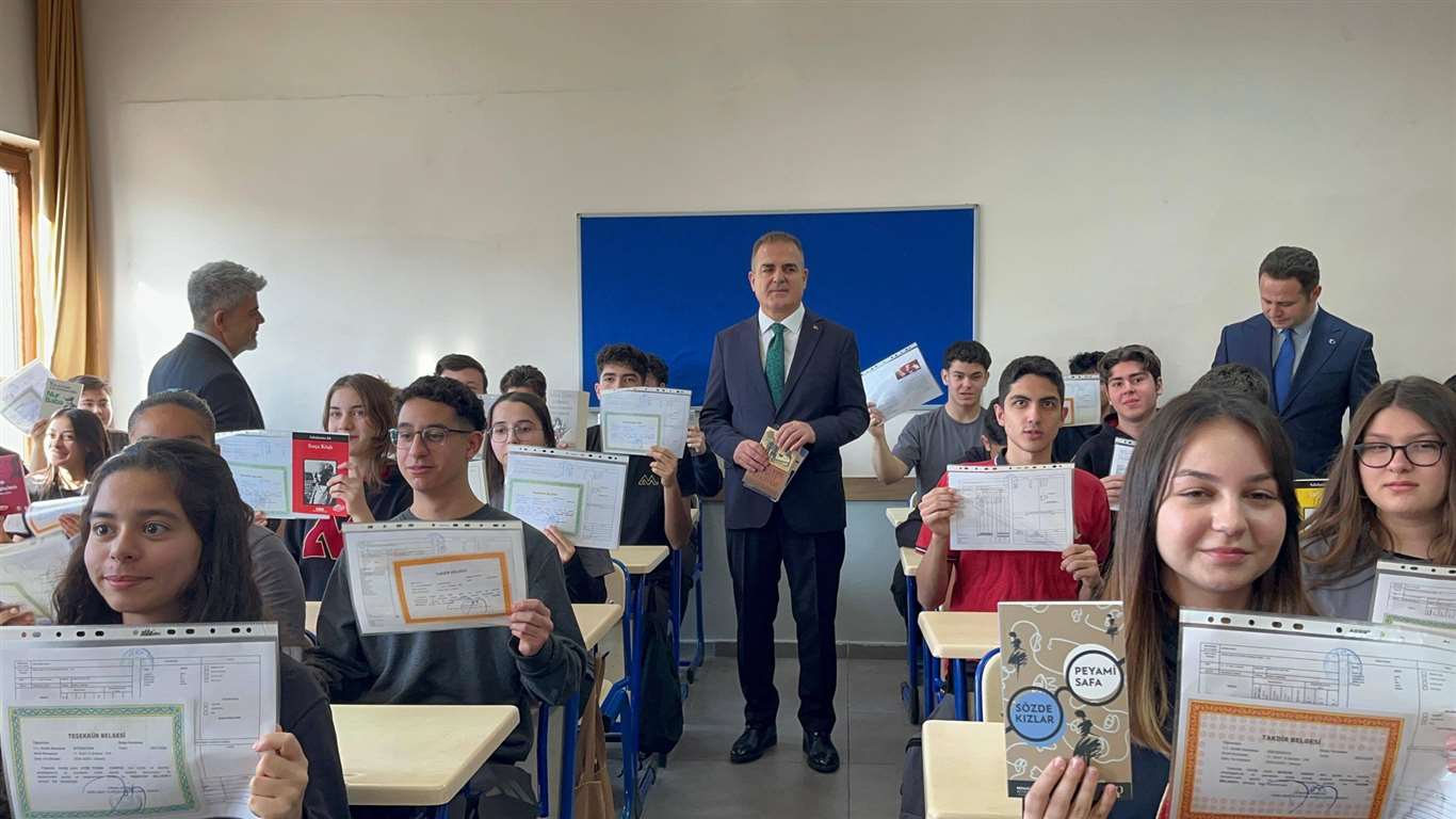 Muğla'da 161 bin öğrenci karnelerini aldı, yarıyıl tatili başladı haberi