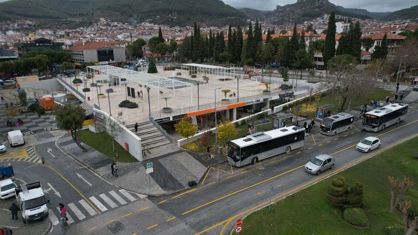  Menteşe Kent Meydanı Otoparkı ücretine zam yapıldı haberi