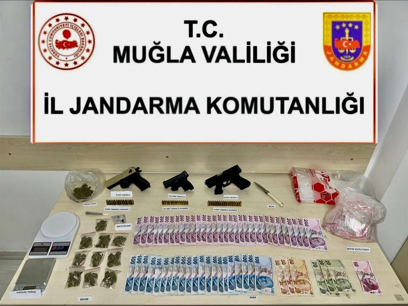 Kiralık villada uyuşturucu baskını: 6 gözaltı haberi