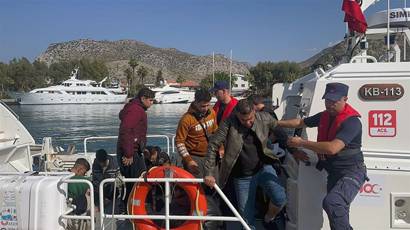    Marmaris'te 2 göçmen kaçakçılığı şüphelisi yakalandı haberi