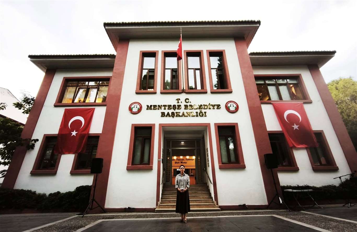 Menteşe Belediyesi başkanlık binası vakıf adına tescil edildi haberi