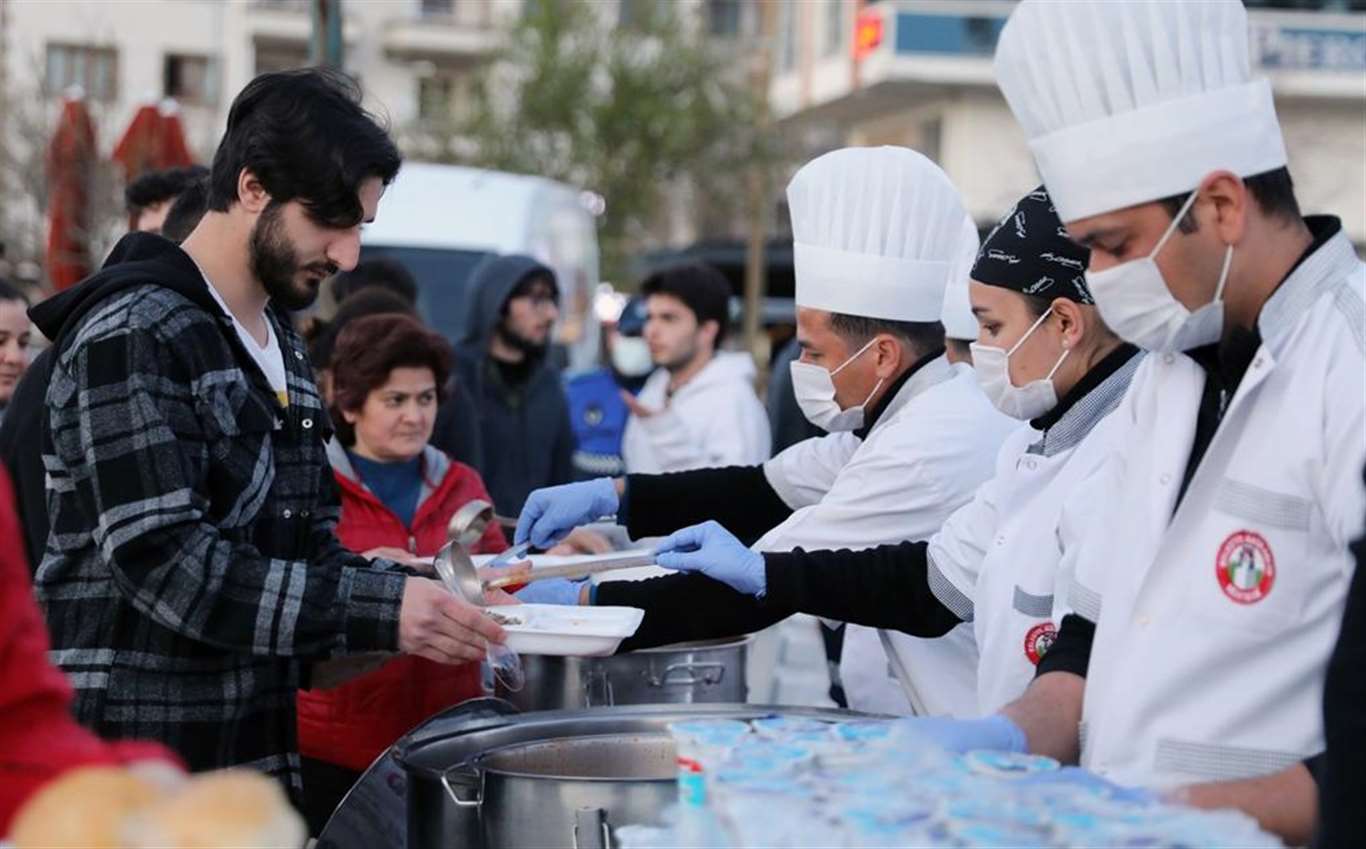 Menteşe'de iftarda her gün 3 bin kişiye yemek verilecek haberi