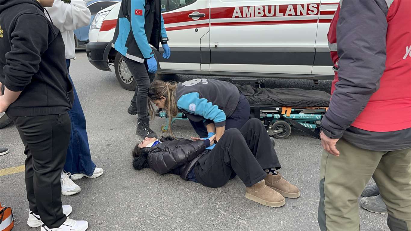  Menteşe kaza: 1'i ağır, 2 yaralı haberi