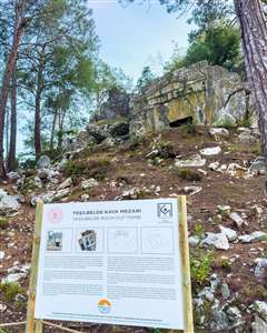 Marmaris'te 2 bin 400 yıllık Yeşilbelde Kaya Mezarı koruma altına alındı haberi