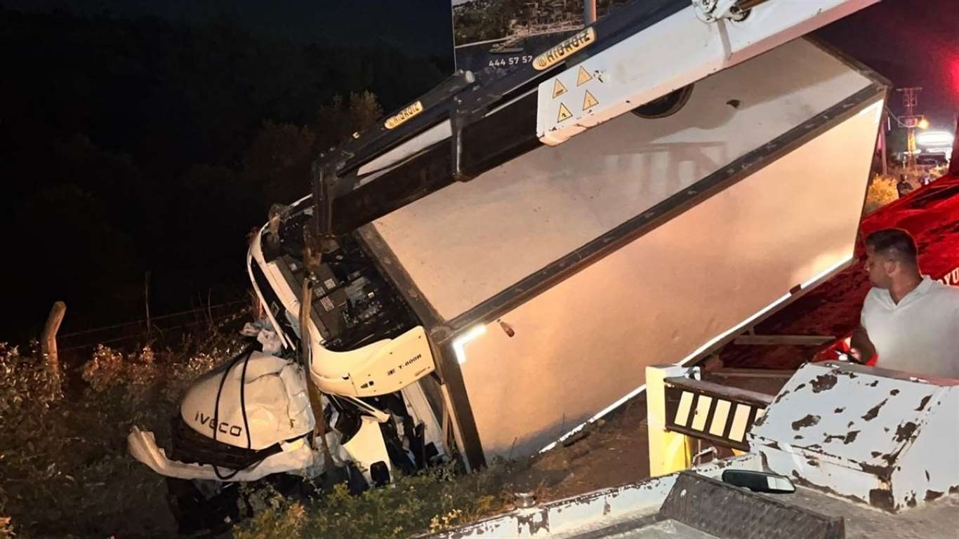   Milas'ta kaza: 1 ölü, 1 ağır yaralı haberi