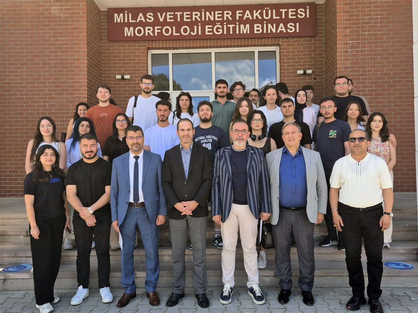 Milas Veteriner Fakültesi'nde 'Ailem benim her şeyim' paneli haberi