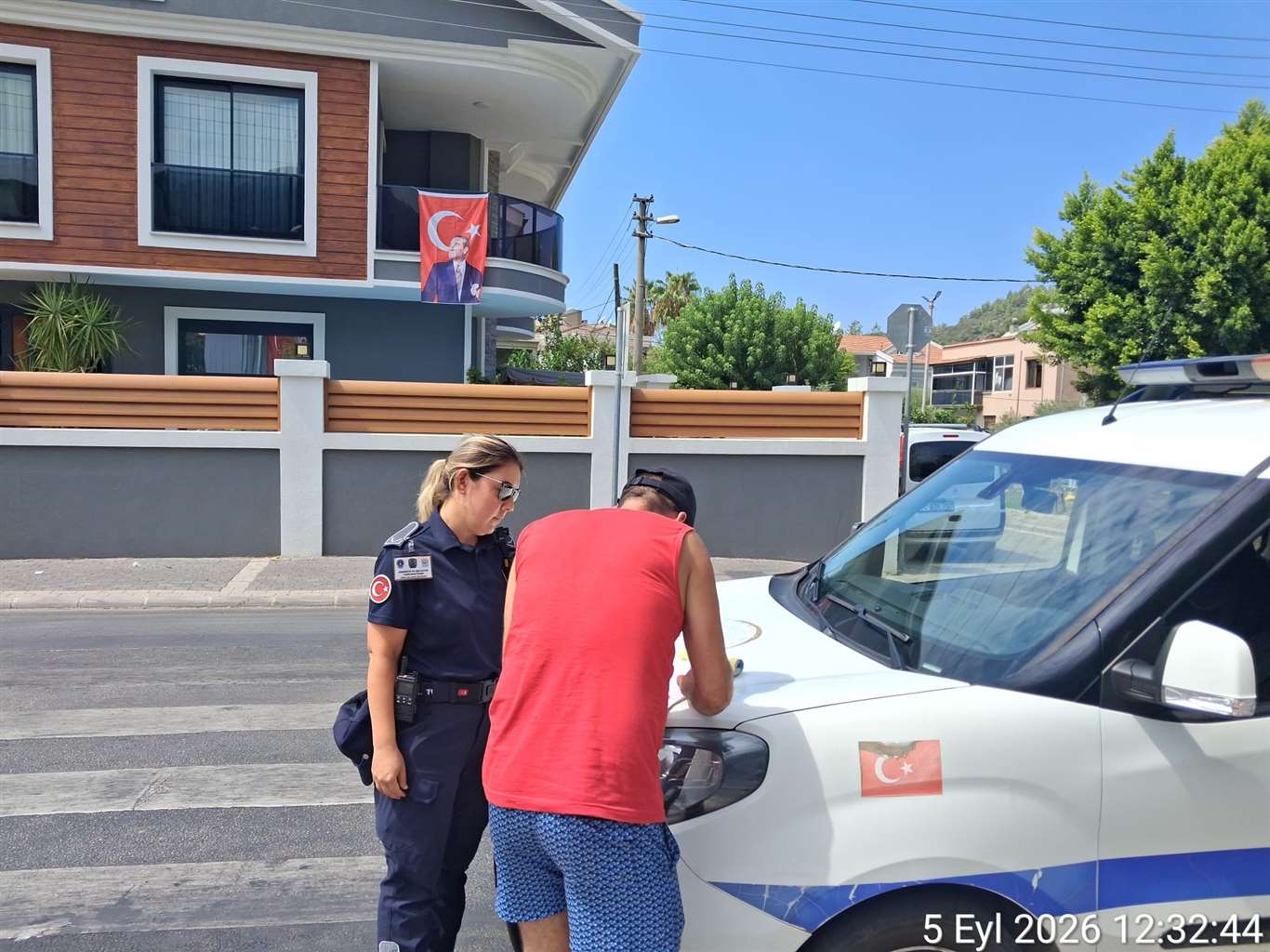 Moloz döken kişi kameradan tespit edildi, ceza kesildi haberi
