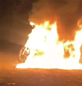 203 bin lira ceza kesilen motosikletini ateşe verdi haberi