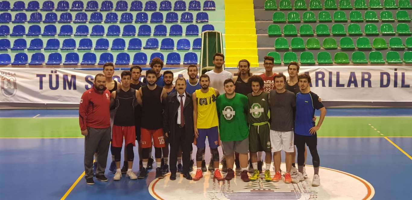    MSKÜ Basketbol Takımı 1'inci lig yükselme maçlarında adını yarı finale yazdırdı haberi