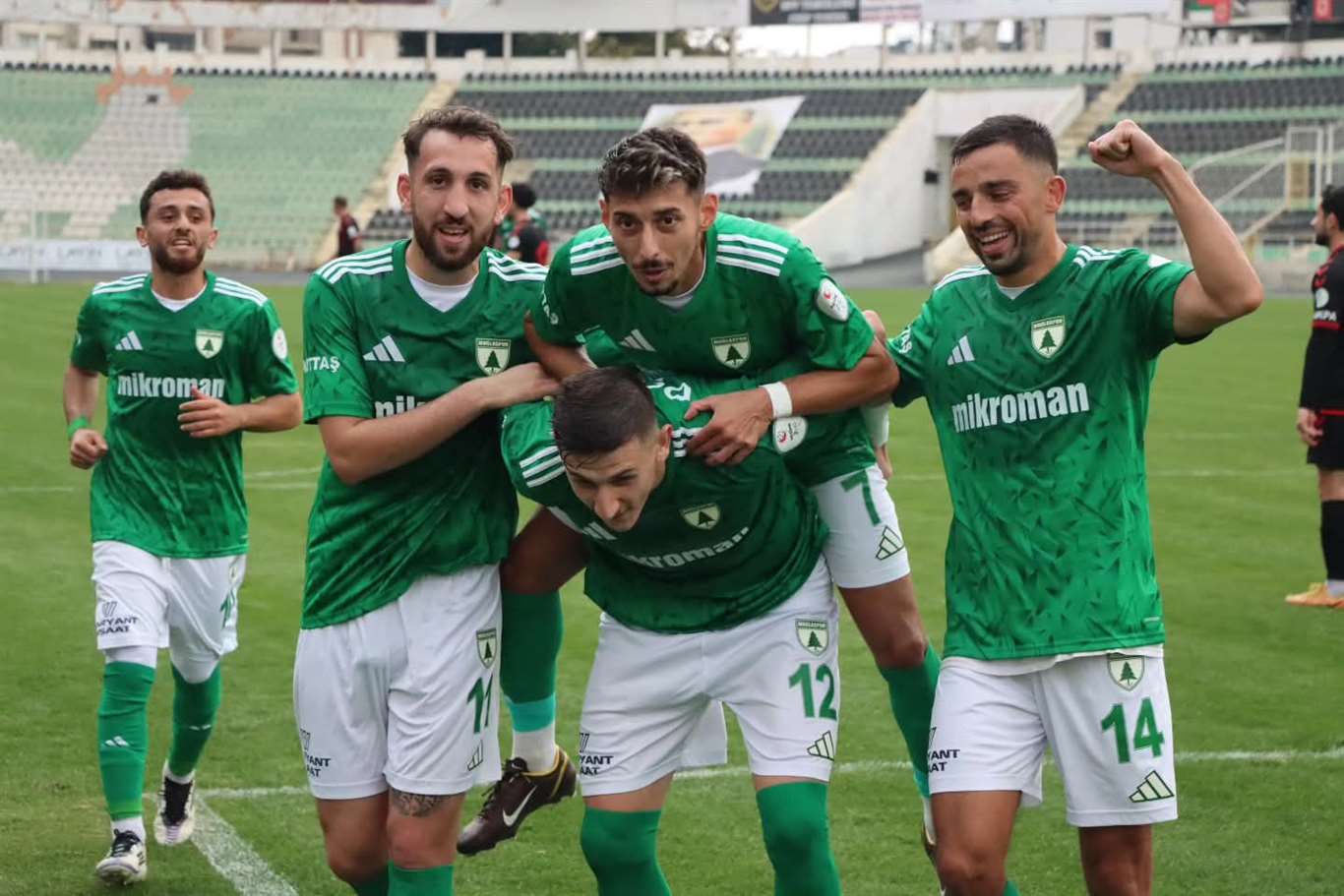 Muğlaspor Denizli'de gülen taraf oldu haberi