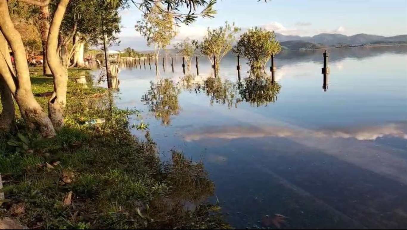    Nam Nam ve Yuvarlak Çayı'nın taşıdığı sular Köyceğiz Gölü'nü taşırdı haberi