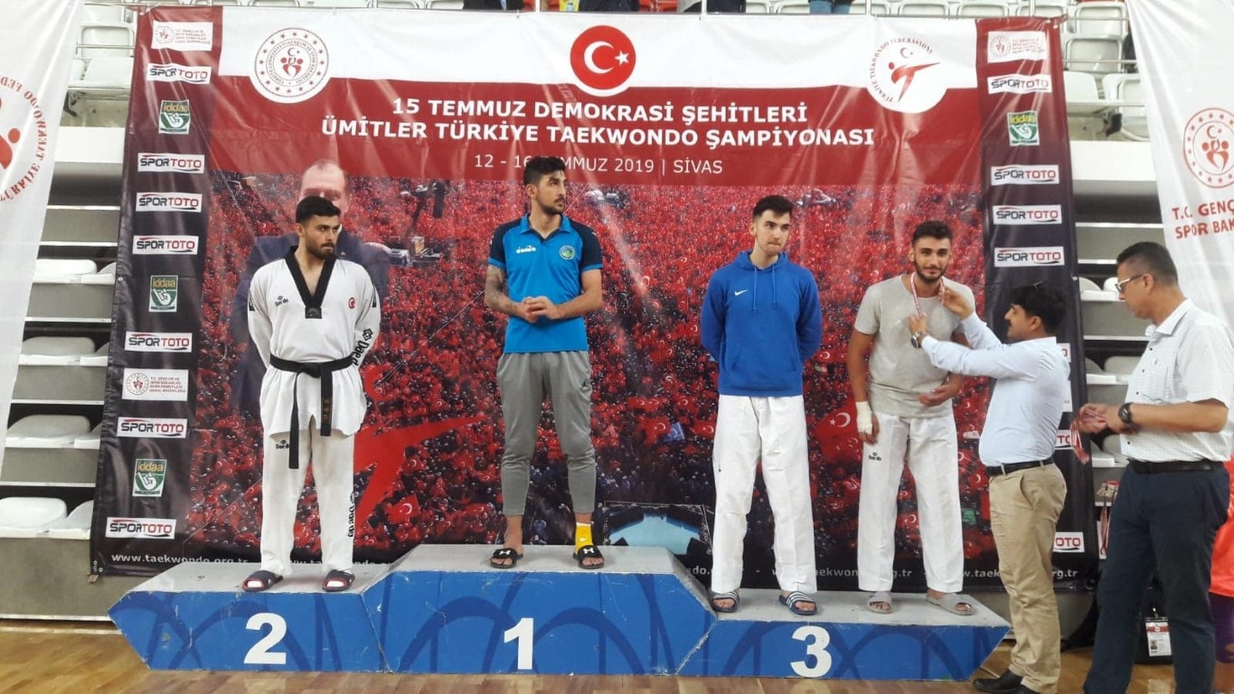 Oğuzhan Öztürk Türkiye üçüncüsü oldu haberi