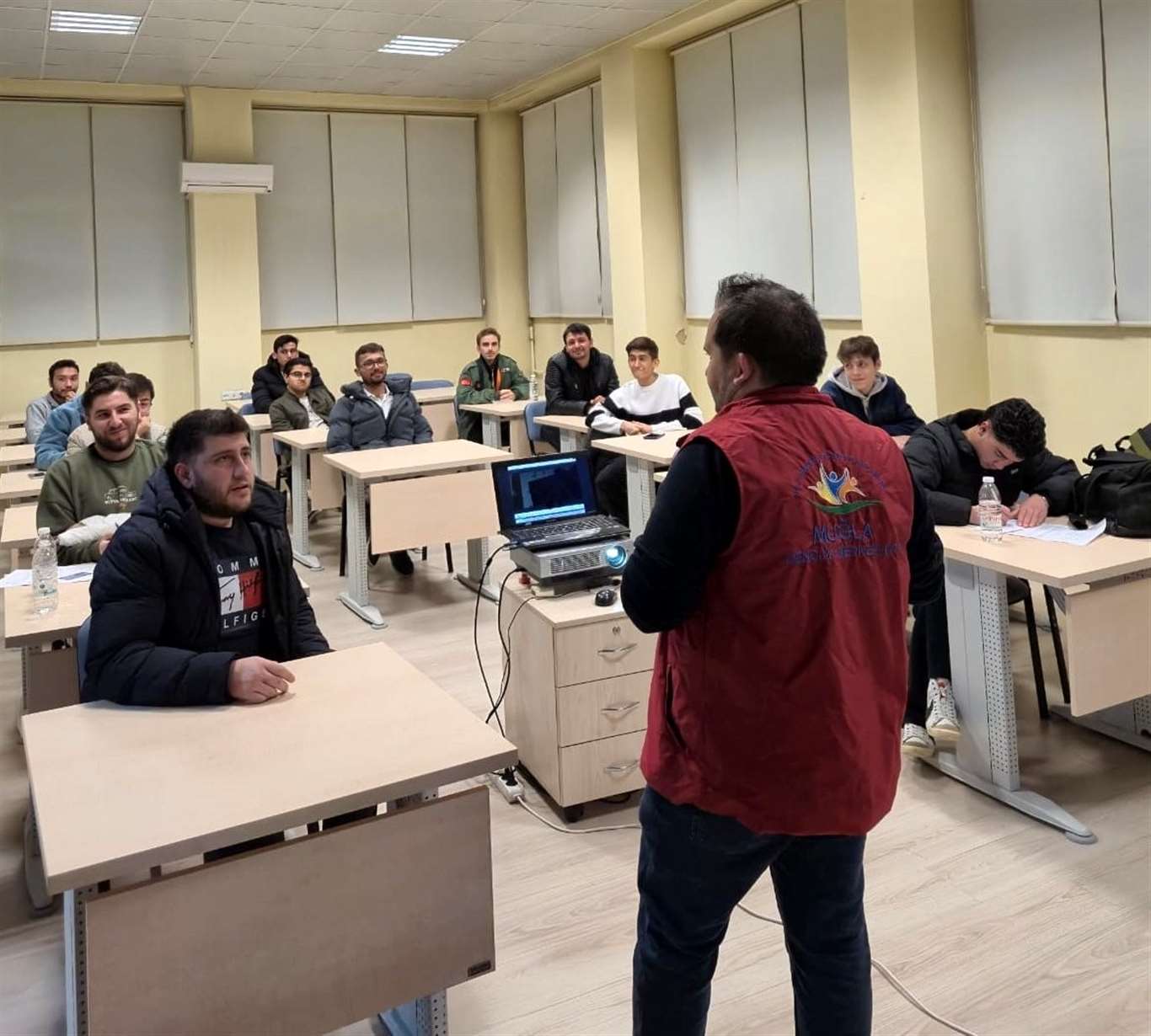       Öğrencilere Gençlik ve Spor Bakanlığı fırsatları anlatıldı haberi