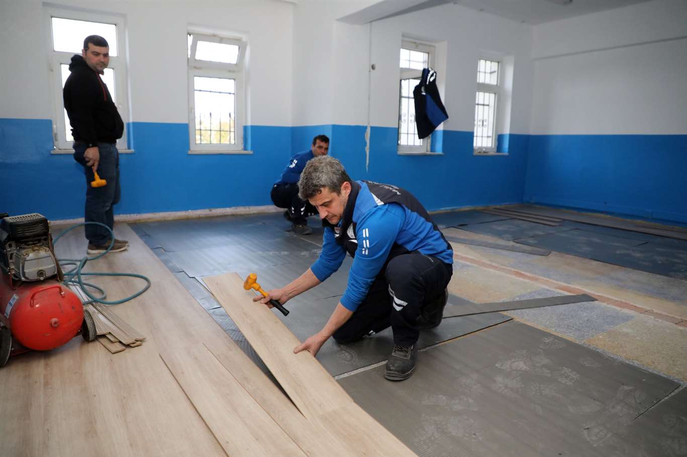       Büyükşehir’den 54 okula bakım ve onarım desteği haberi
