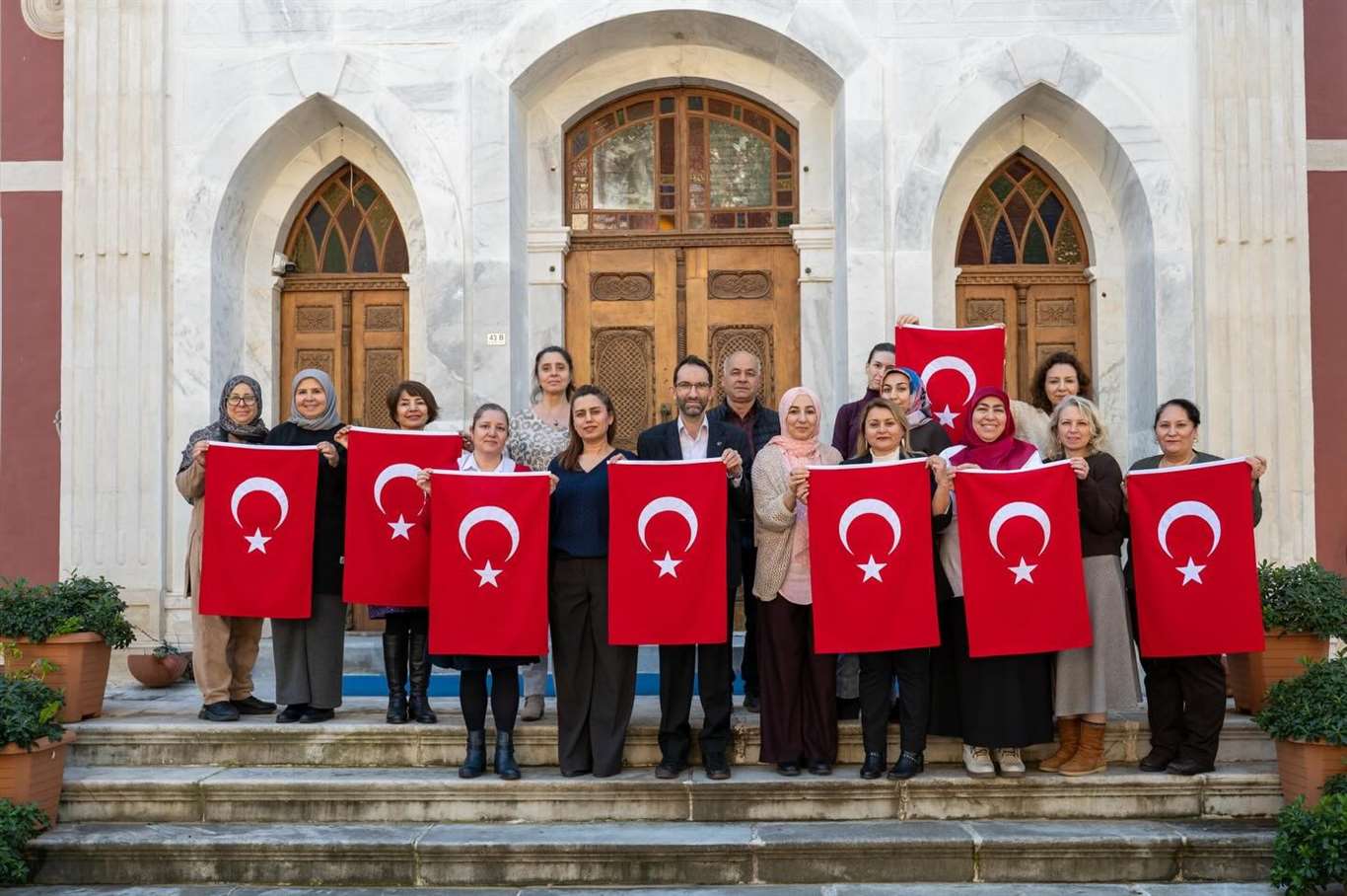  Muğla Olgunlaşma Enstitüsü'nde Bayrak Dikim Kursu tamamlandı haberi