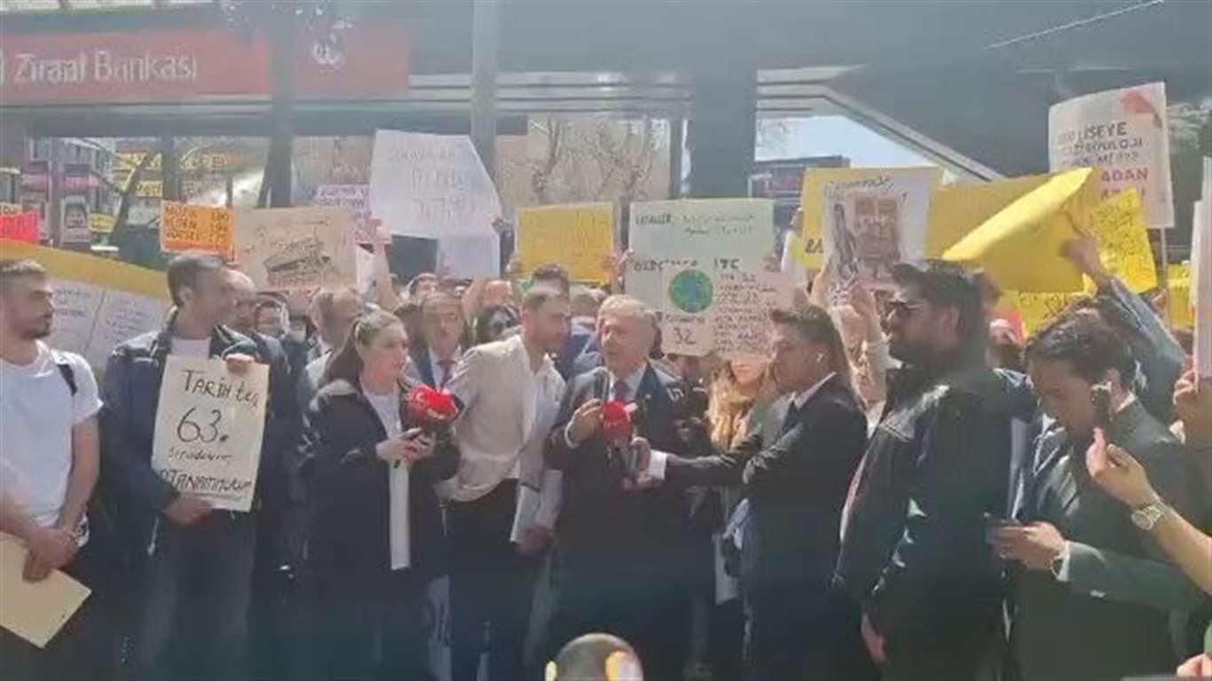 Özdağ'dan öğretmen atamalarına tepki: 