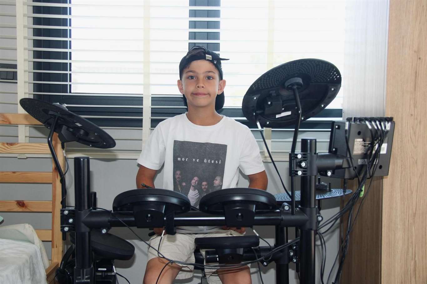 Pazardaki oyuncak davulla başladı, daha 9 yaşında okul orkestrasının ritmi oldu haberi