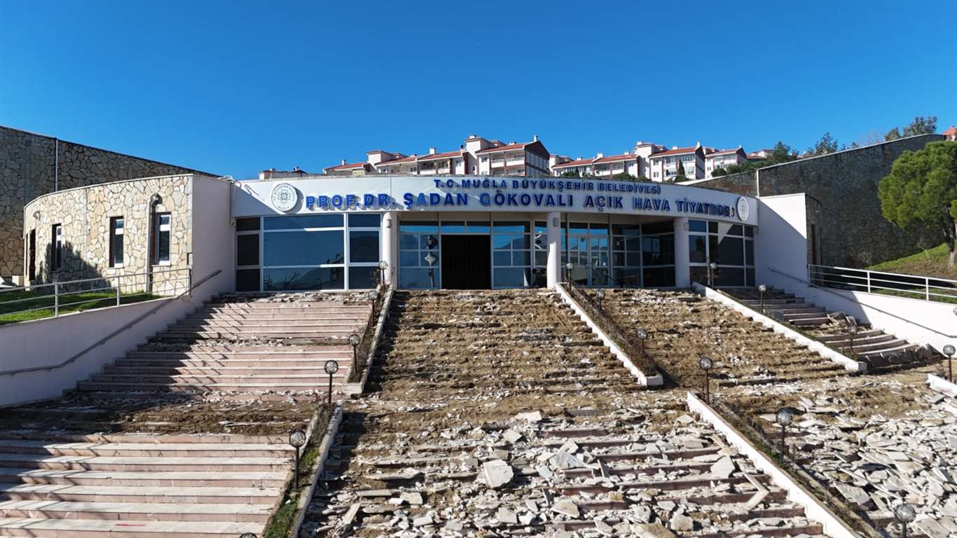 Prof. Dr. Şadan Gökovalı Açık Hava Tiyatrosu yenileniyor haberi