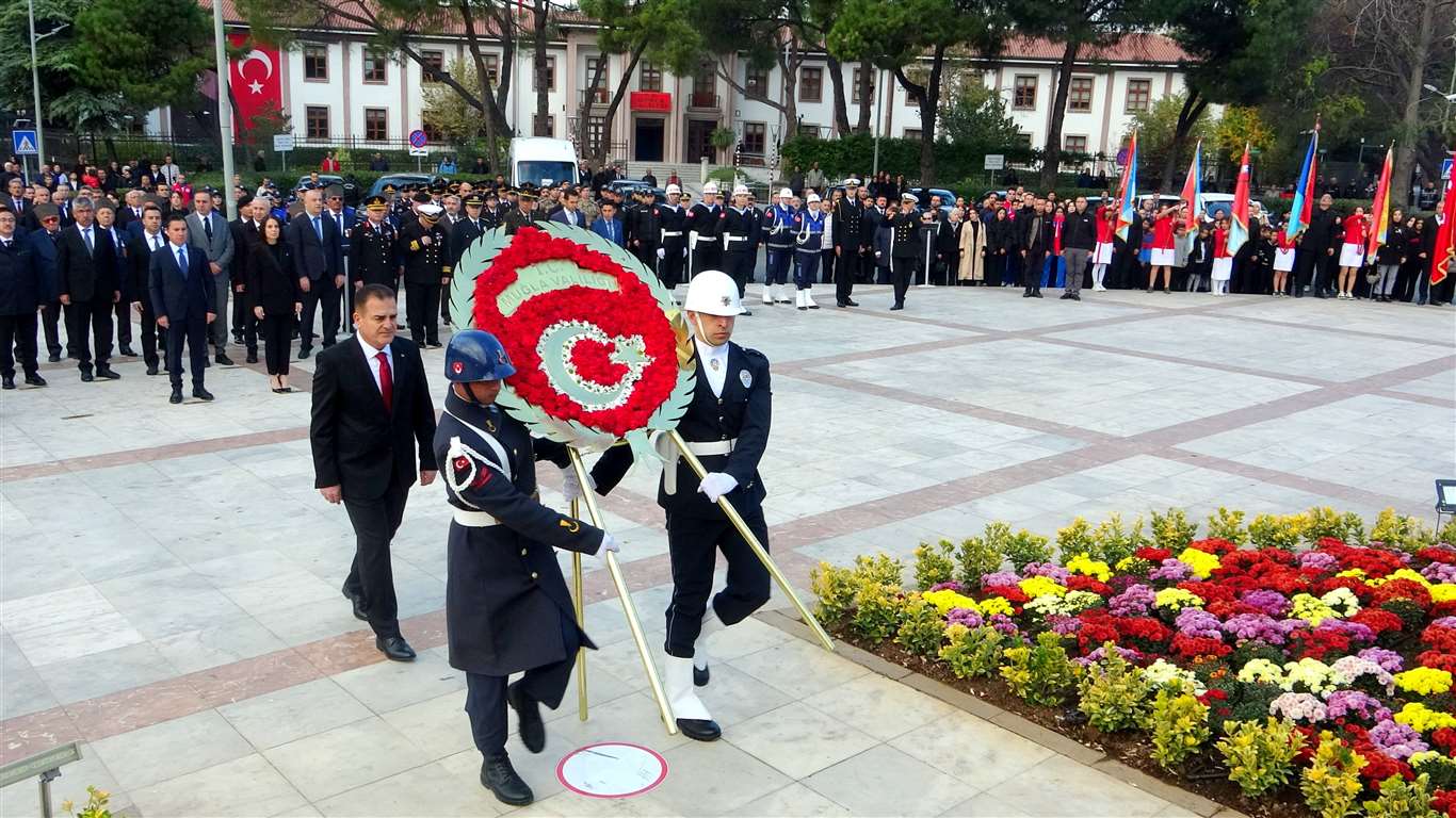 Atatürk'ün ölümünün 86. yılı: Saat 09:05'te hayat durdu! haberi