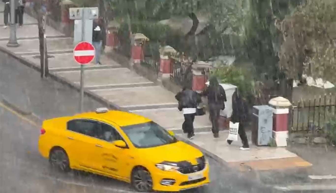 Muğla'da sağanak ve dolu hayatı olumsuz etkiledi haberi