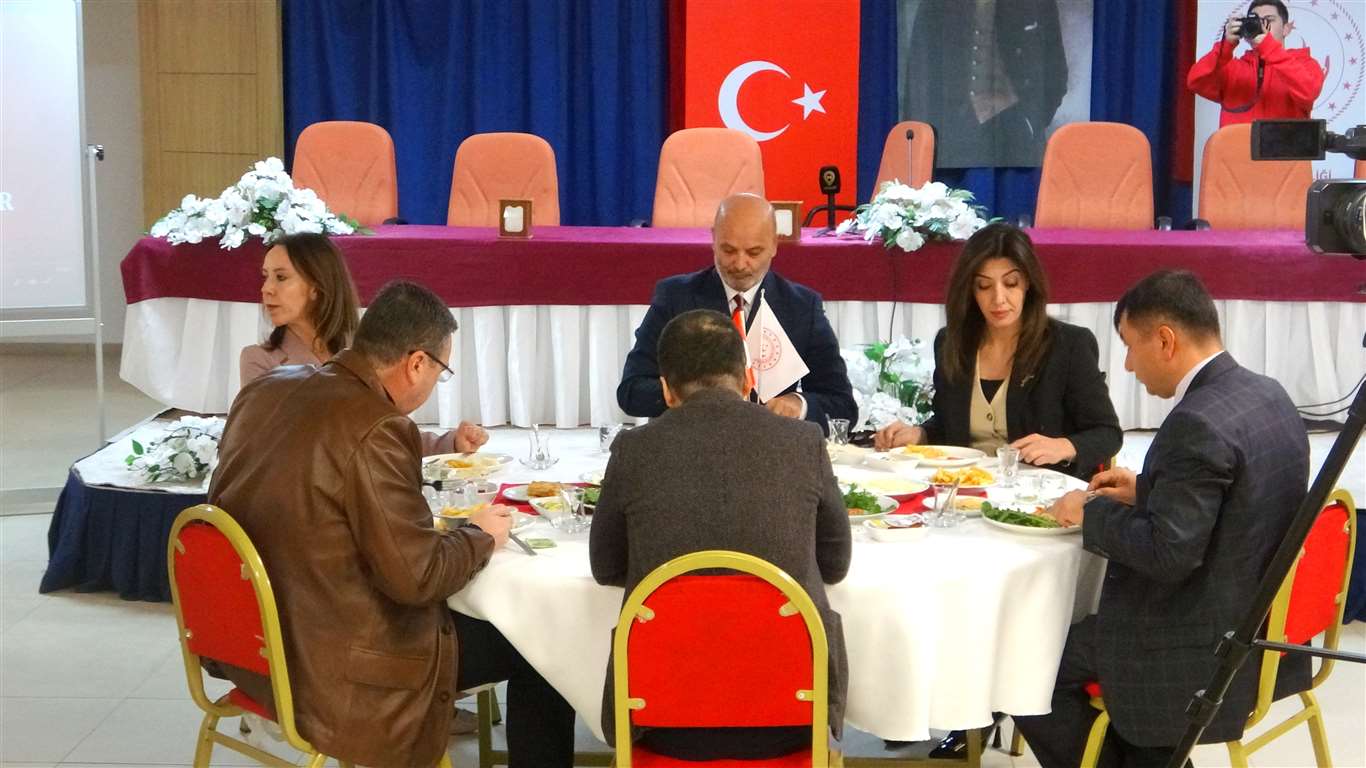 Muğla'da sosyal hizmetlerin bir yıllık çalışması anlatıldı haberi