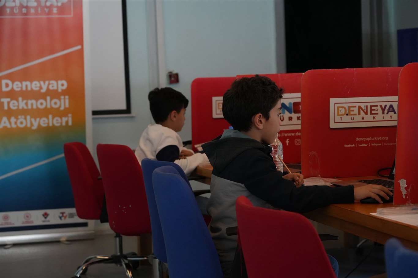 Muğla'da geleceğin teknoloji yıldızları yarışıyor haberi