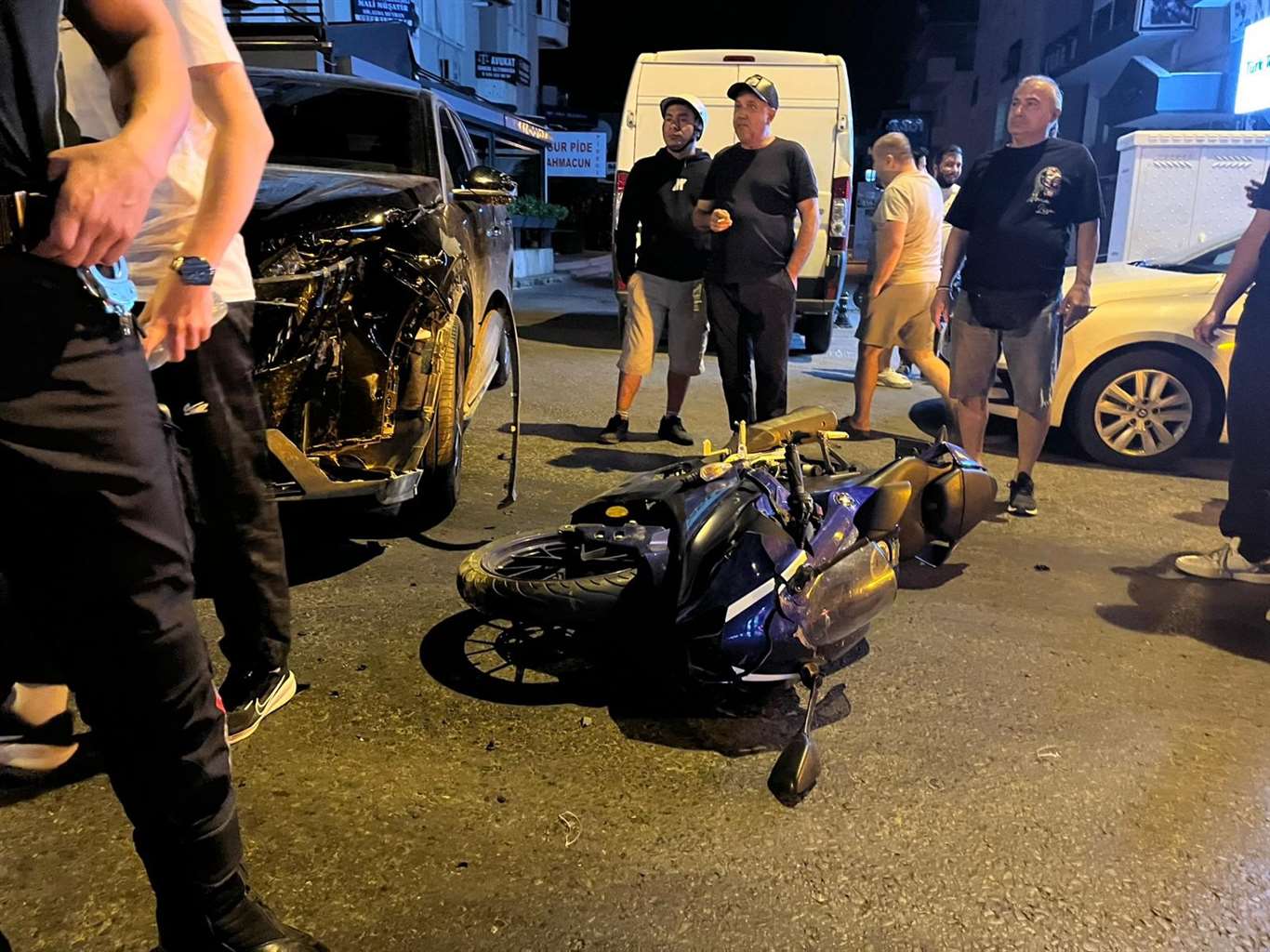 Menteşe'de ters yönden çıkan otomobil kazaya neden oldu haberi