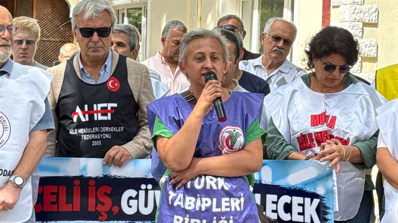 Muğla’da trafik kazası geçiren aile hekiminin sözleşmesi feshedildi: “Bir kıymetimiz yok” haberi