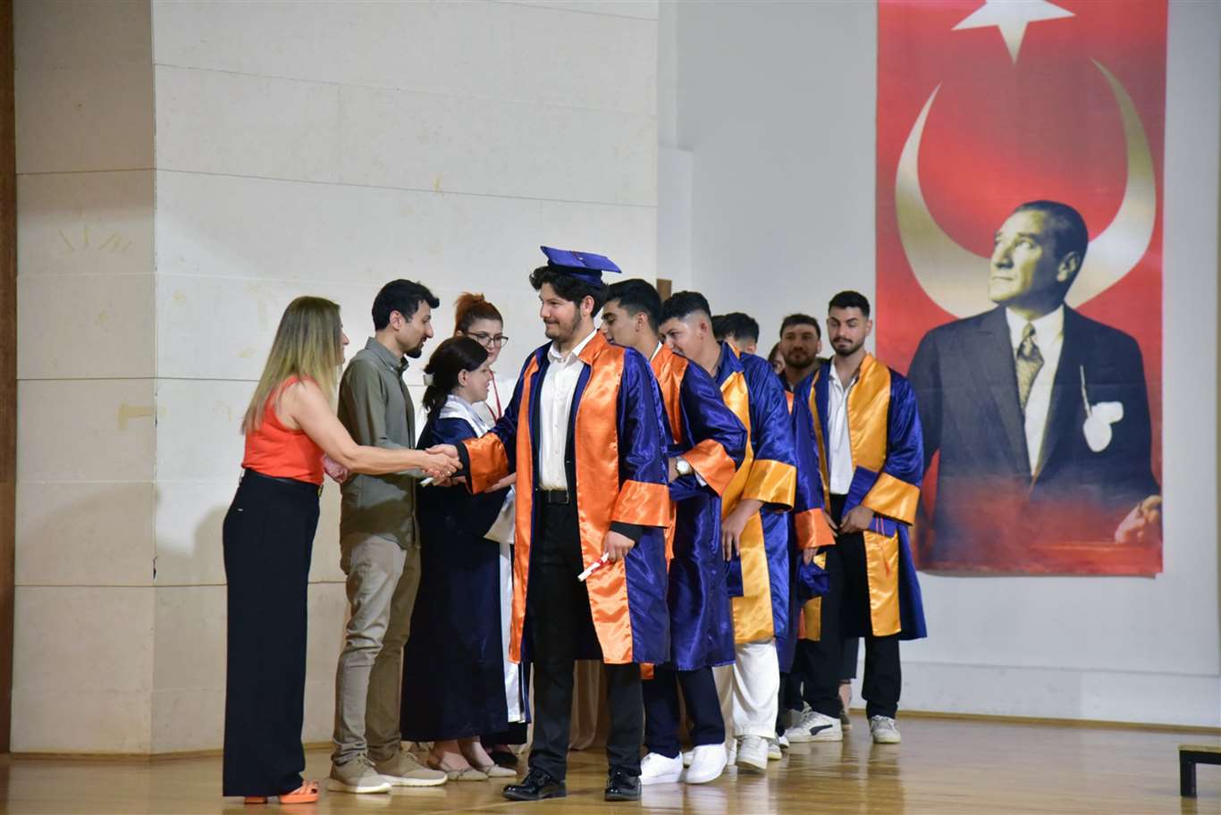 Ula Ali Koçman MYO'da mezuniyet coşkusu haberi
