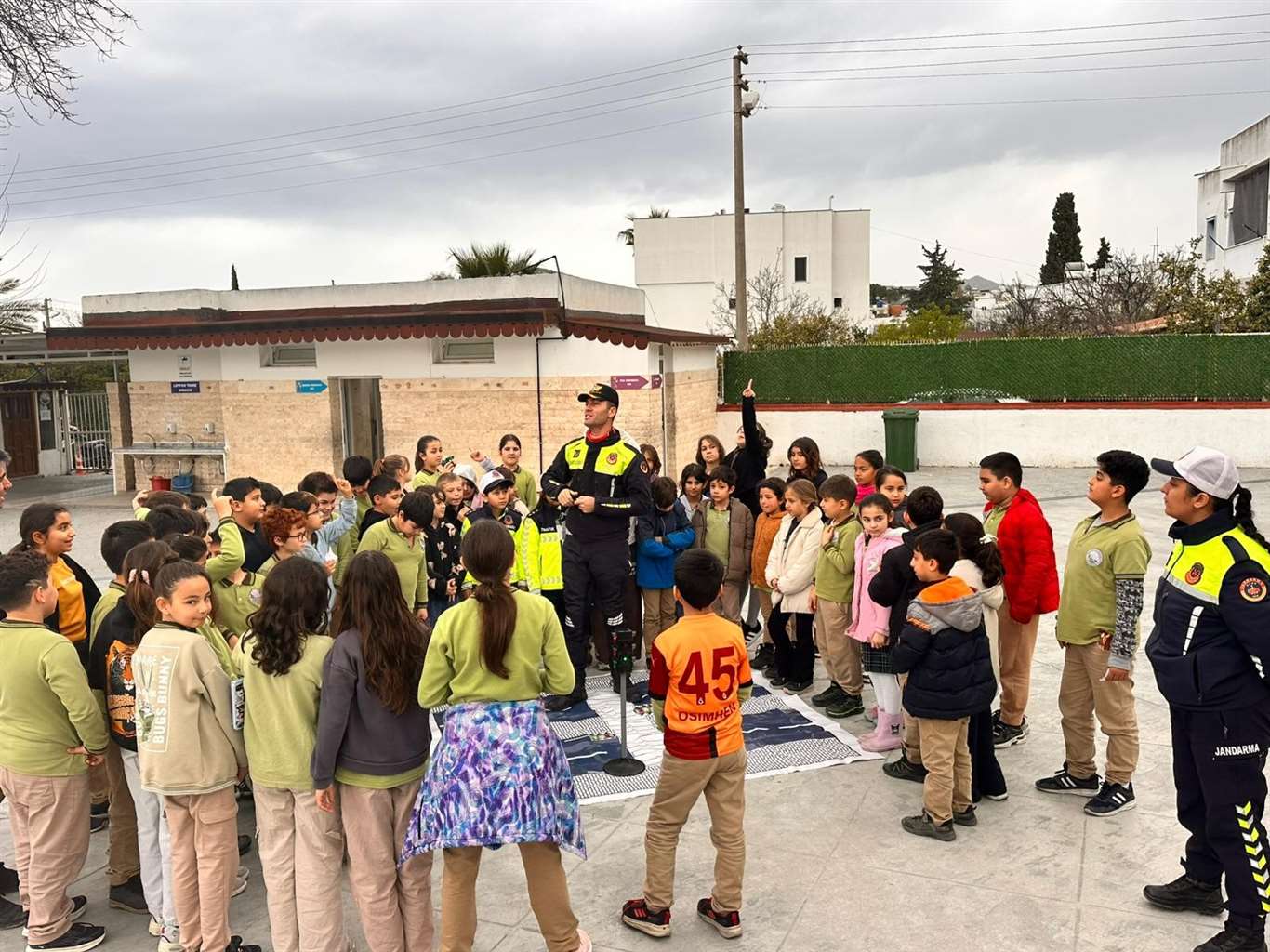 Bodrum'da öğrencilere uygulamalı trafik eğitimi haberi