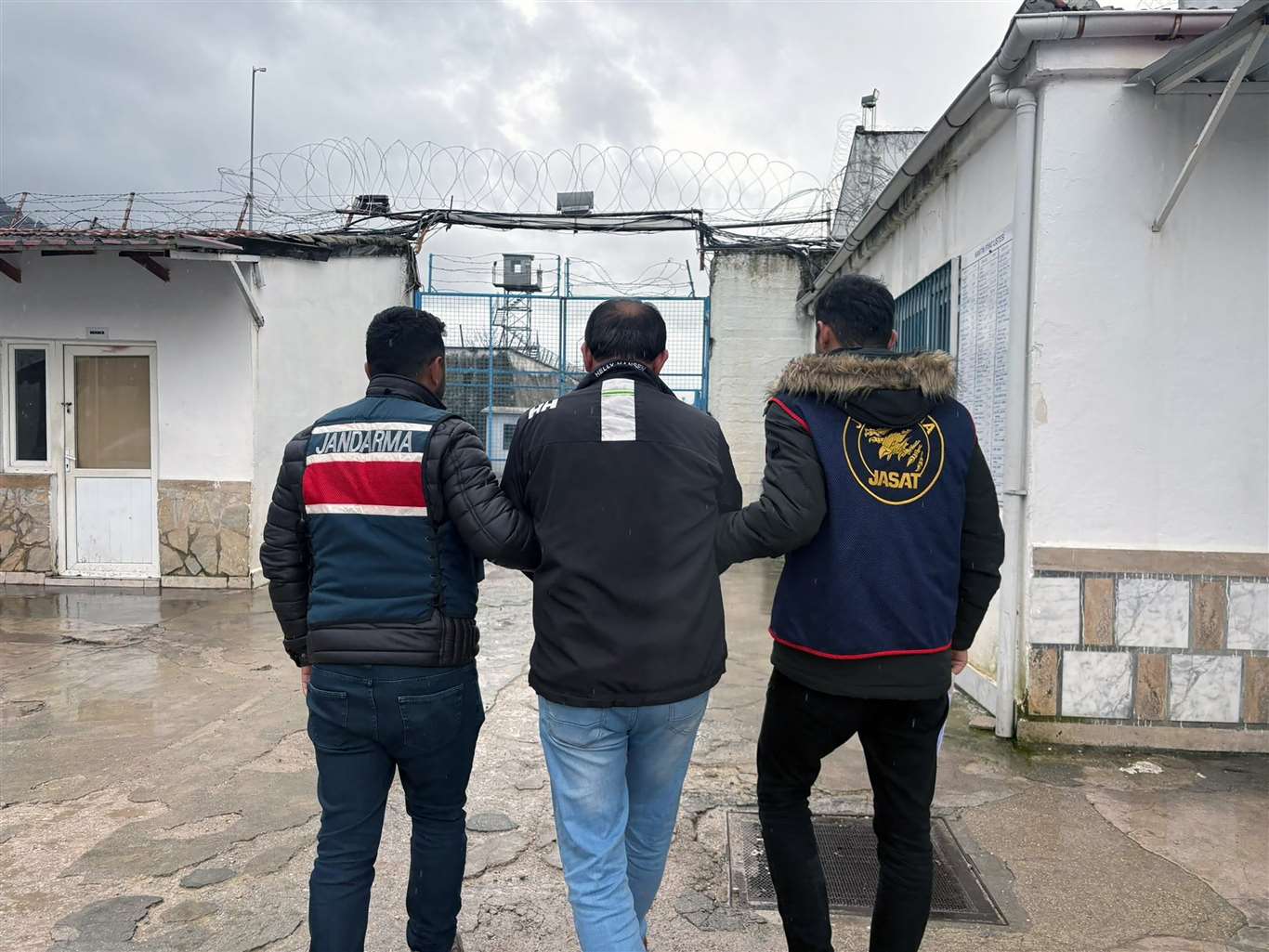 Muğla'da 39 uyuşturucu operasyonu: 2 tutuklama haberi