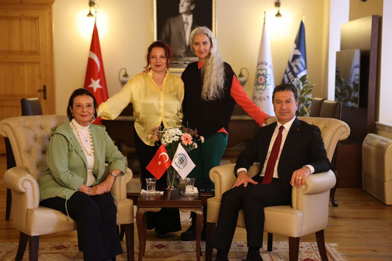 Cumhuriyet'in 102. yılına anlamlı armağan: 'Vali Hanım' Belgeseli galası haberi