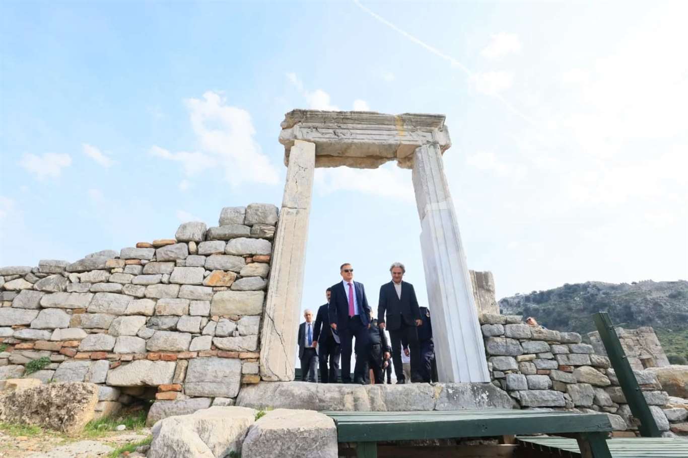 Vali Akbıyık Kaunos Antik Kenti'nde incelemelerde bulundu haberi