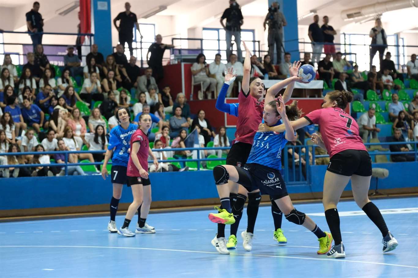  Yalıkavak, final serisinde öne geçti: 29-23 haberi